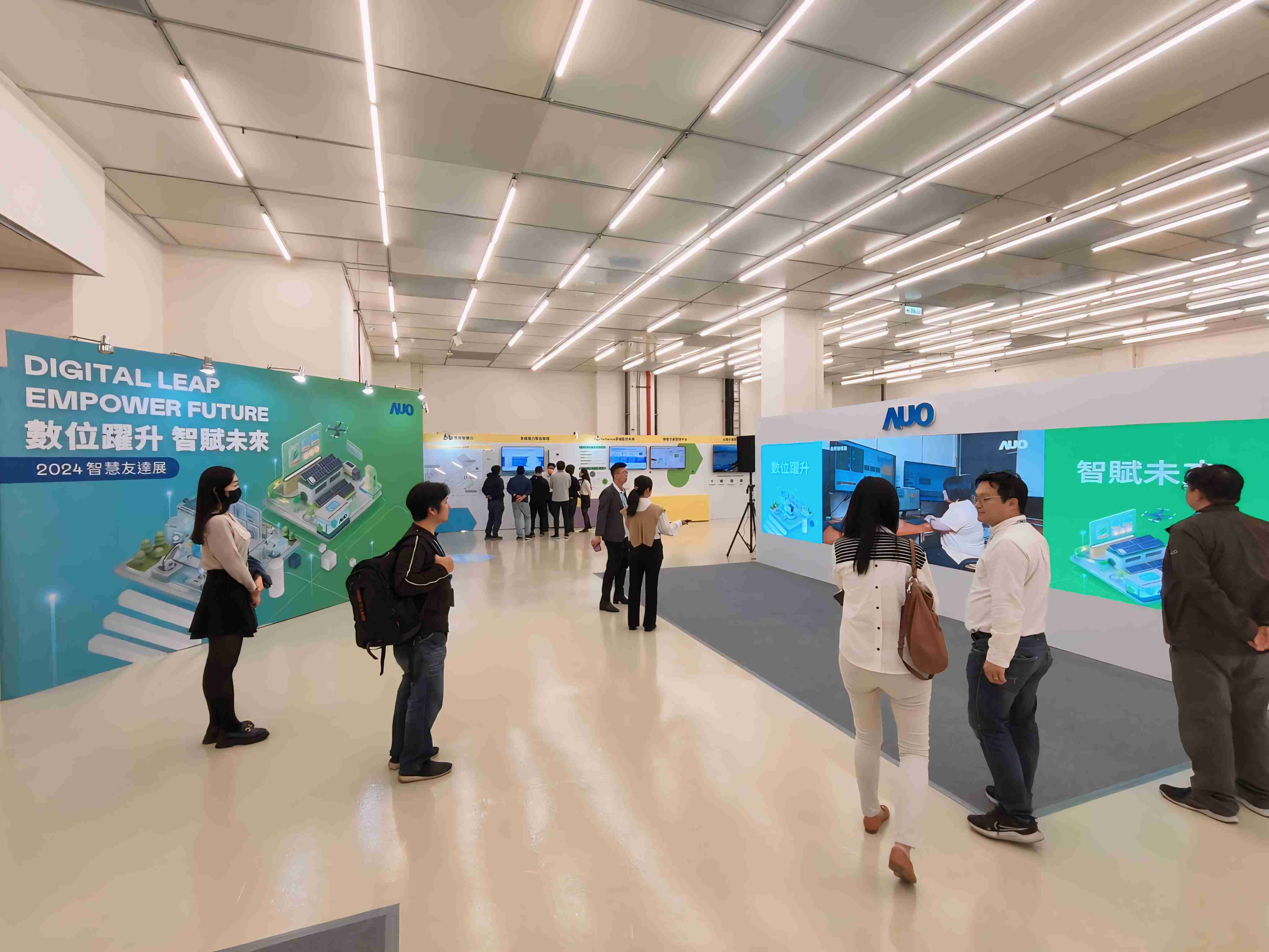 2024智能888.BY集团电子游戏展邀集生态圈伙伴共同参展，，，从数字应用、、、、净零减碳到能源发展，，创造全方位永续商机，，，，携手生态圈伙伴迈向永续未来